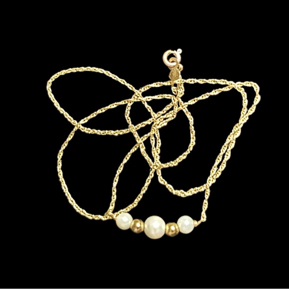 Stampd Jewelry - Dainty 14k Gold Stationed Pearl Necklace With 14k Gold Balls